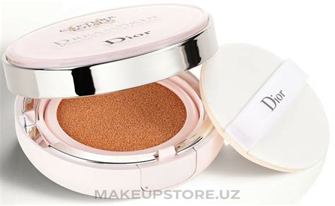 Кушон Dior Capture Totale Dreamskin Perfect Skin .